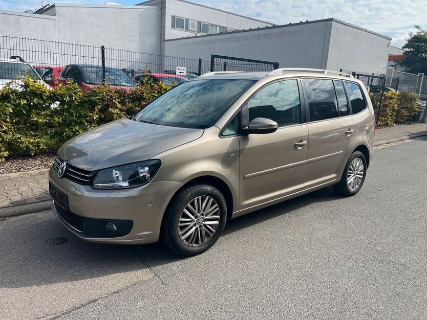 VW Touran 52.200 km 10.999 € Mainz 55129