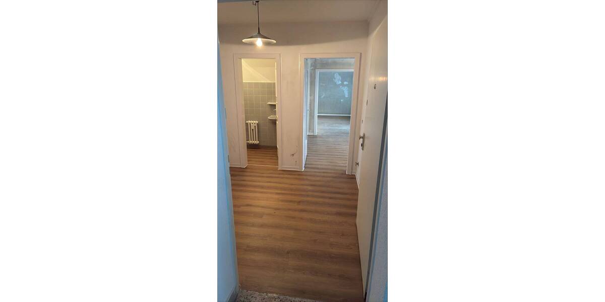Etagenwohnung Wiesbaden Klarenthal - 3 Zimmer, 106 m&sup2;, 1.195&euro; | Angebot:26695557