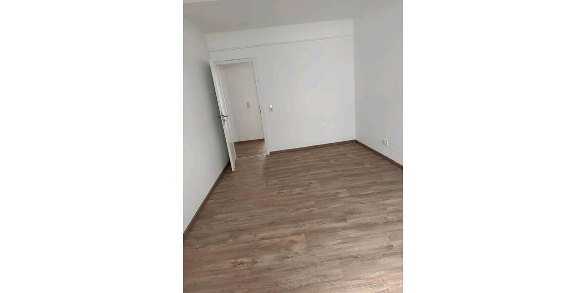 Etagenwohnung Ingelheim am Rhein - 3 Zimmer, 92 m&sup2;, 1.400&euro; | Angebot:25261112