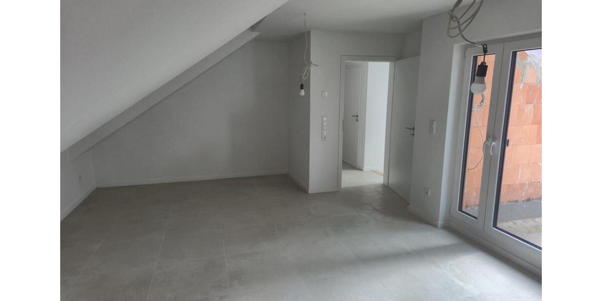 Maisonettenwohnung Rüsselsheim am Main - 5 Zimmer, 2.200&euro; | Angebot:23382817