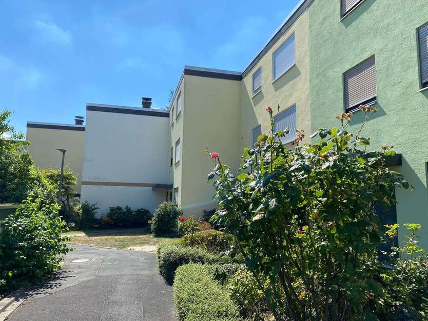 Haus zum Kaufen in Wiesbaden 900.000 € 200.57 m²
