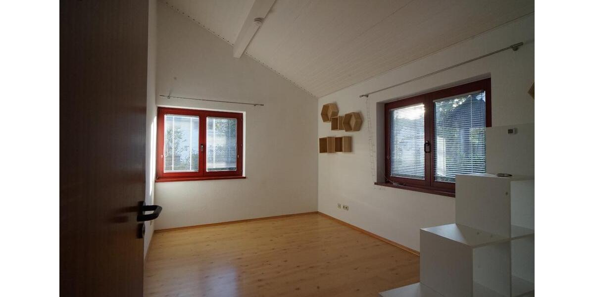 Haus im Haus, 6,5 Zimmer Maisonette in Niedernhausen OT 6.5 zimmer