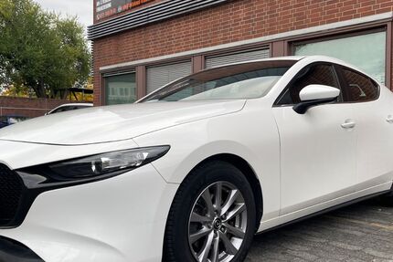 Mazda 3 91.000 km 14.990 &euro; Rüsselsheim am Main 65428