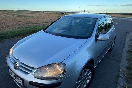 VW Golf 198.000 km 3.200 &euro; Hofheim 65719