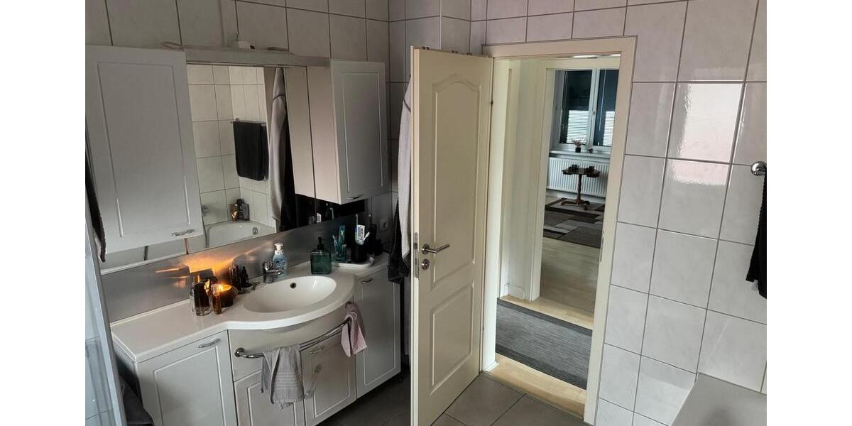Erdgeschoßwohnung Mainz - 4 Zimmer, 110 m&sup2;, 1.460&euro; | Angebot:25171169