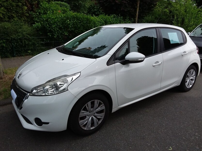 Peugeot 208 79.800 km 4.950 € Neu-Isenburg 63263