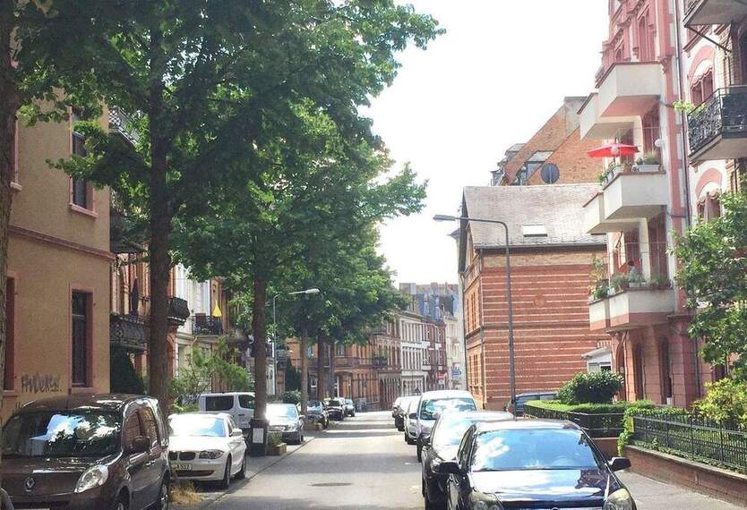Mehrfamilienhaus in Stadtlage 2 zimmer