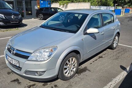Opel Astra 221.000 km 1.490 &euro; Wiesbaden 65199