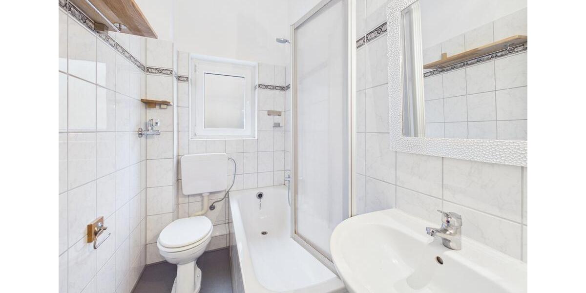 Etagenwohnung Wiesbaden Nordost - 4 Zimmer, 110 m&sup2;, 1.590&euro; | Angebot:26279012