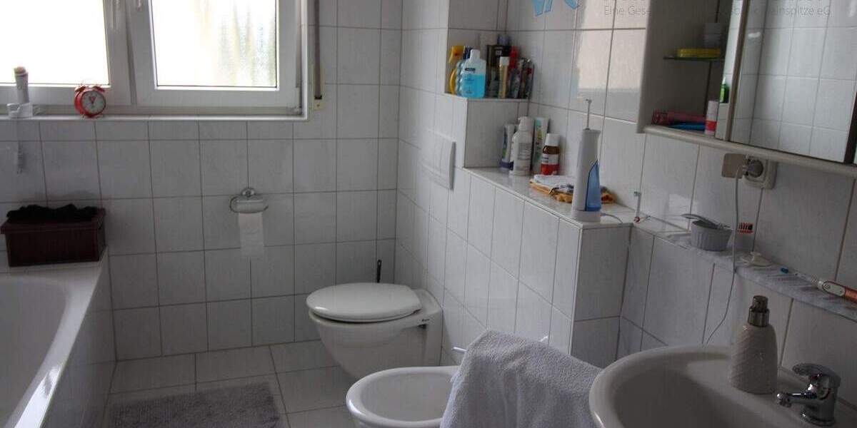 Reihenmittelhaus Bischofsheim - 6 Zimmer, 156 m&sup2;, 580.000&euro; | Angebot:23882145