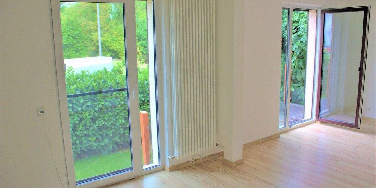 DHH auf 2 Etagen mit Vorgarten und Keller. 4 zimmer