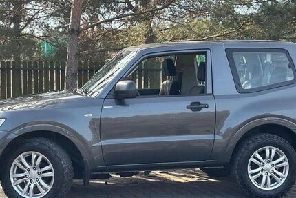 Mitsubishi Pajero 167.000 km 14.500 &euro; Wiesbaden 65193