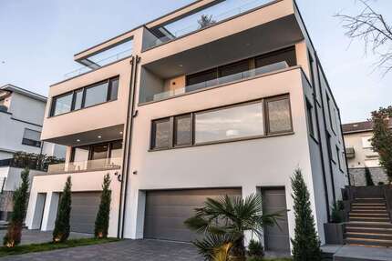 Haus Wiesbaden Südost - 7 Zimmer, 249 m&sup2;, 1.995.000&euro; | Angebot:27029204
