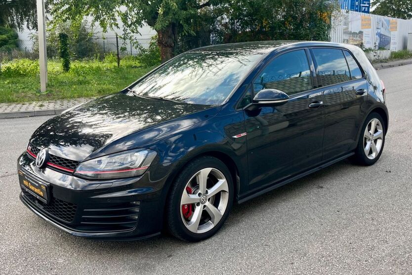 VW Golf 208.000 km 13.490 € Flörsheim am Main 65439