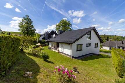 Haus Idstein - 6 Zimmer, 207 m&sup2;, 580.000&euro; | Angebot:27582135