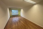 Gepflegte Bürofläche mit ca. 180m², sofort bezugsfrei, Nähe RheinChristuskirche - - Gewerbeobjekt Mainz | Angebot:26704163