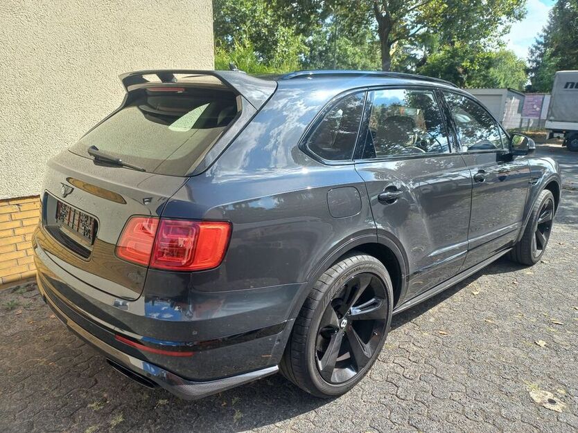 Bentayga