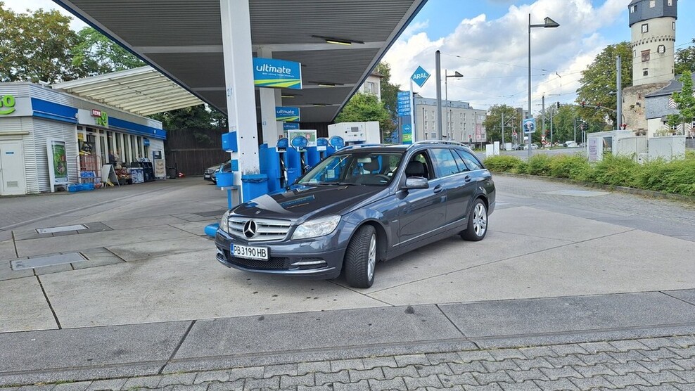 Mercedes-Benz C 220 237.377 km 7.600 € Frankfurt am Main 60311