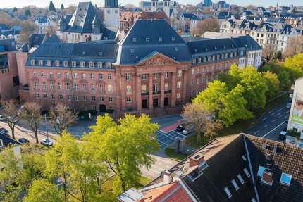 Wohnung zum Kaufen in Wiesbaden 420.000 € 150 m² 4 zimmer