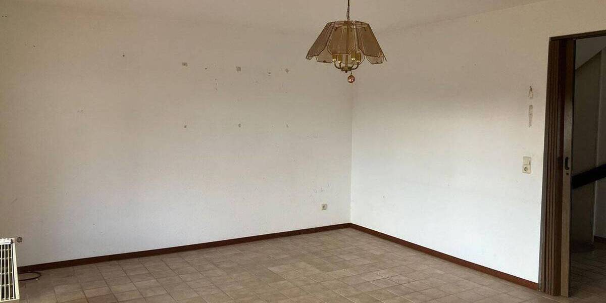 Reihenendhaus Wiesbaden Nordenstadt - 6 Zimmer, 150 m&sup2;, 580.000&euro; | Angebot:25720800