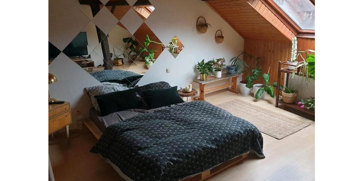 Dachgeschoßwohnung Selters (Taunus) - 3 Zimmer, 80 m&sup2;, 770&euro; | Angebot:24837059