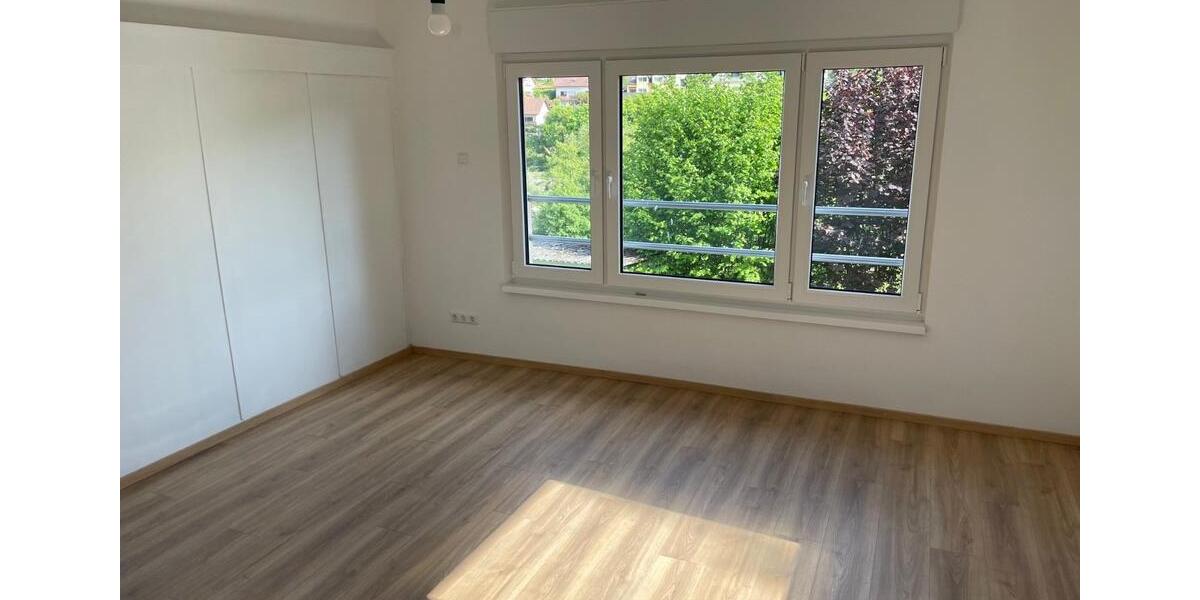 Maisonettenwohnung Waldems - 6 Zimmer, 155 m&sup2;, 1.650&euro; | Angebot:26382707
