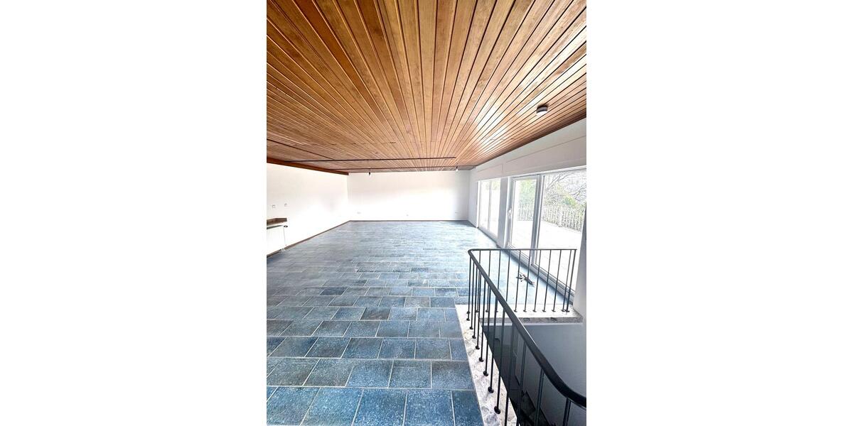 Etagenwohnung Wiesbaden Schierstein - 3 Zimmer, 136 m&sup2;, 1.500&euro; | Angebot:26144921