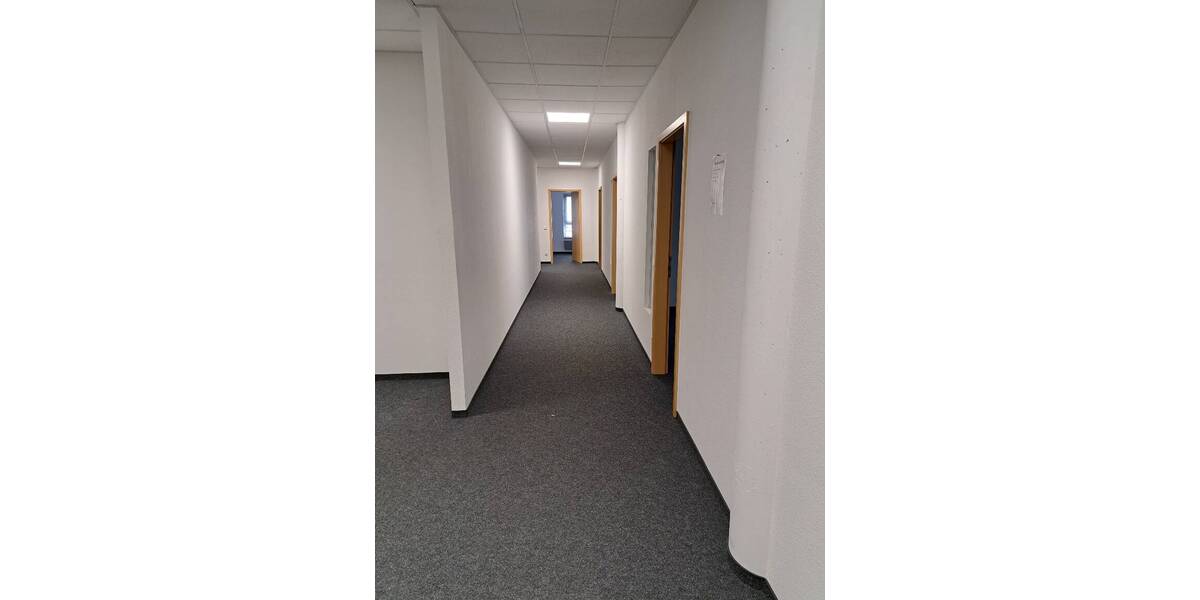 Gewerbeobjekt Oberursel - 5 Zimmer, 257 m&sup2;, 2.549&euro; | Angebot:25776590