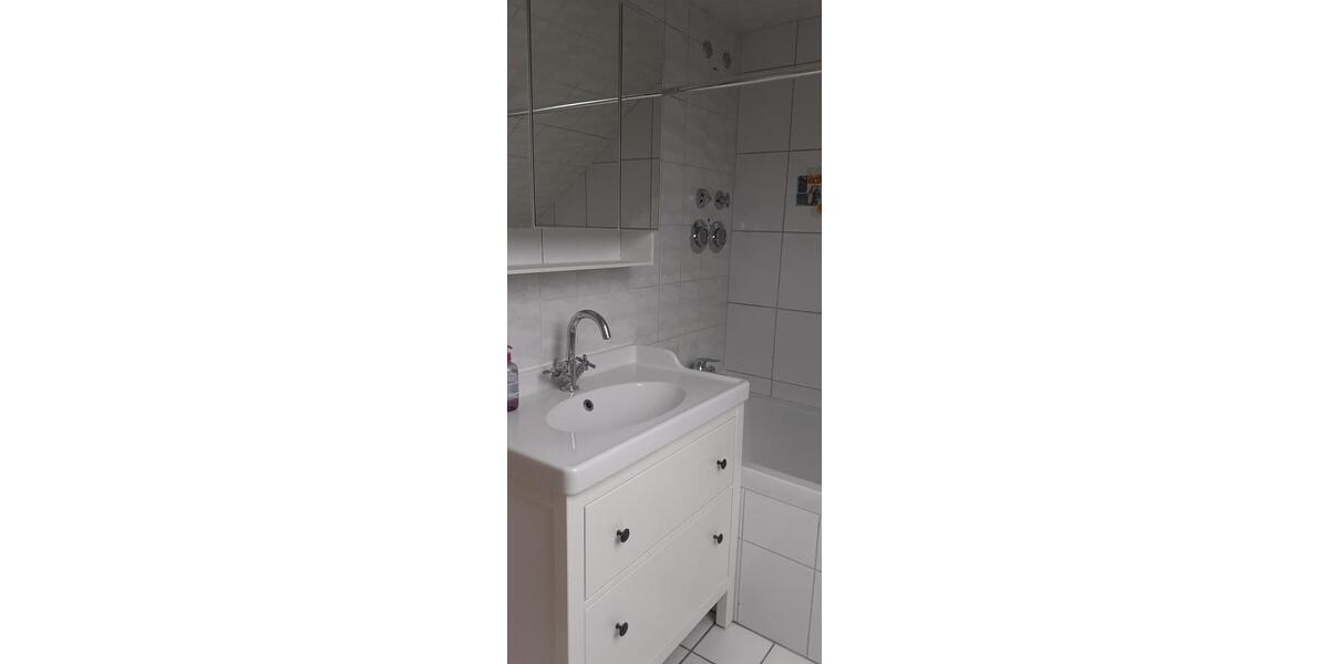 Dachgeschoßwohnung Ober-Olm Olm - 3 Zimmer, 70 m&sup2;, 700&euro; | Angebot:26561634