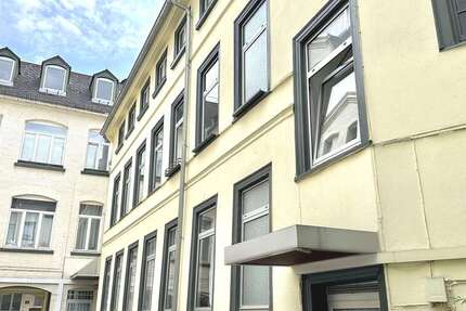 Wohnung Wiesbaden Mitte - 2 Zimmer, 68 m&sup2;, 759&euro; | Angebot:27076029