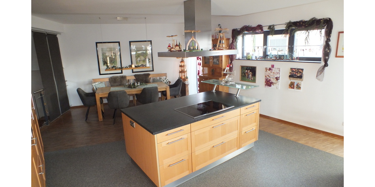Architektenhaus in Feldrandlage mit ca. 350m² Wohnfl. und ca. 802m² Grundst.! - Einfamilienhaus Büttelborn | Angebot:26644562