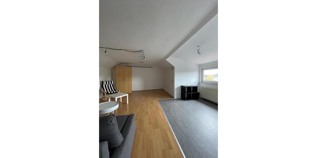 2-Zimmer 50 m² Dachwohnung in Gustavsburg + Kellerraum 2 zimmer