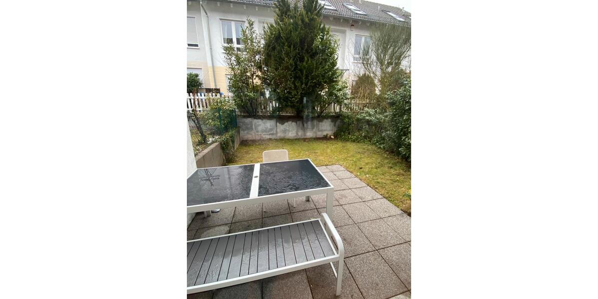 Reihenhaus Kelkheim (Taunus) - 5 Zimmer, 131 m&sup2;, 2.100&euro; | Angebot:24788876
