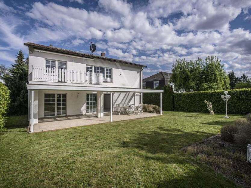 Haus zum Kaufen in Wiesbaden 1.395.000 € 178.48 m²