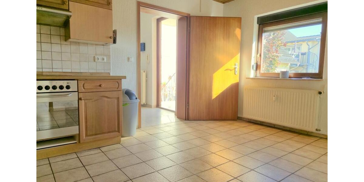 DOGS WELCOME IN DUPLEX HOME! Cozy house with fitted kitchen and spacious courtyard 4 zimmer