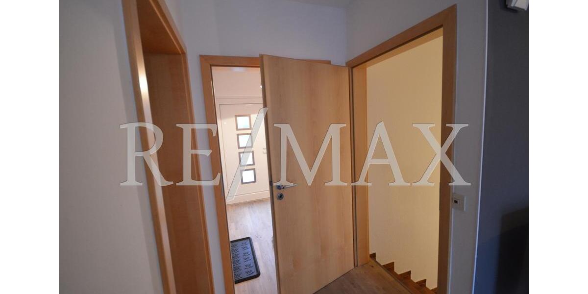 Einfamilienhaus Idstein - 8 Zimmer, 160 m&sup2;, 2.800&euro; | Angebot:24224492