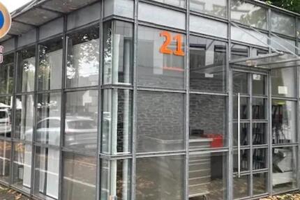 LadengeschäftBüro im Architekten-Glasanbau in Mainz zimmer