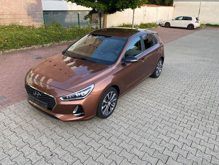 i30