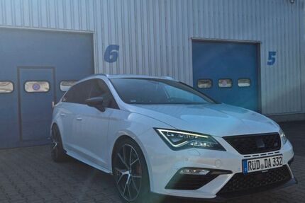 Seat Leon 84.000 km 21.100 &euro; Niedernhausen 65527