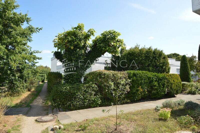 FALANGA ImmobilieN-Begehrter großer Bungalow in prima Zustand und top Grünlage in Mörfelden-Walldorf