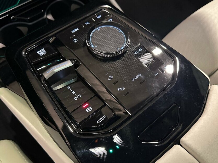 BMW 530e M Sport |Nur 3.TKM|Tansanit-Bau II|Traum 3.498 km 58.999 € Mainz-Kostheim 55246