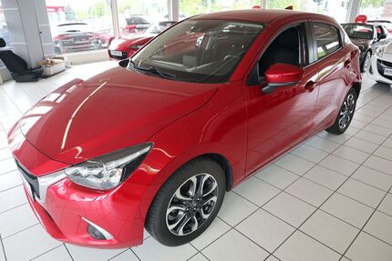 Mazda 2 42.000 km 12.500 &euro; Wiesbaden 65199