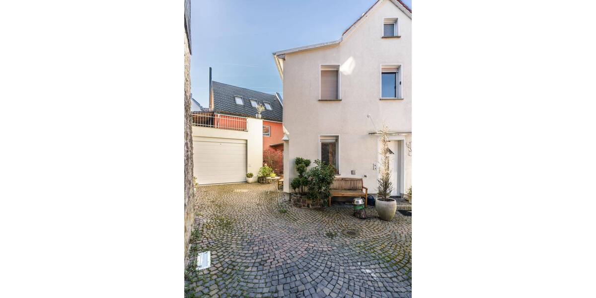 Einfamilienhaus Wiesbaden Rambach - 5 Zimmer, 238 m&sup2;, 859.000&euro; | Angebot:26275727