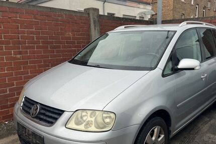 VW Touran 289.000 km 989 &euro; Mainz - Mombach 55120