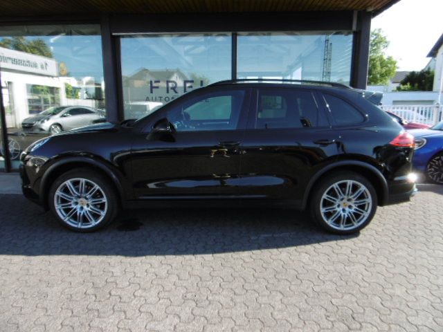 Porsche Cayenne 298.000 km 22.300 &euro; Gustavsburg 65462