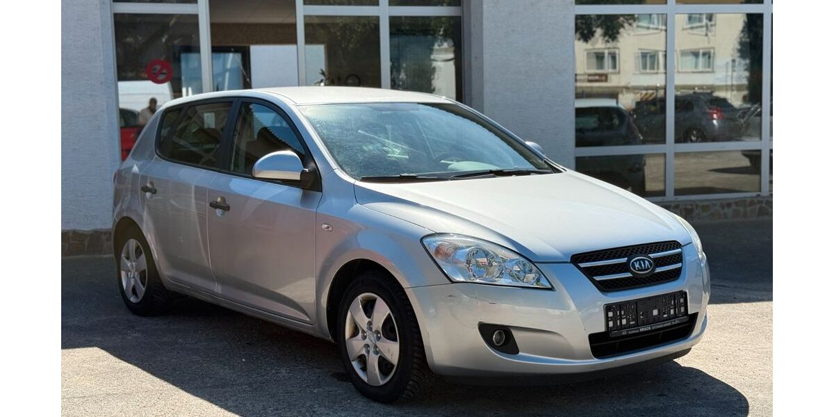 Kia ceed / Ceed 232.825 km 2.250 &euro; Wiesbaden 65203