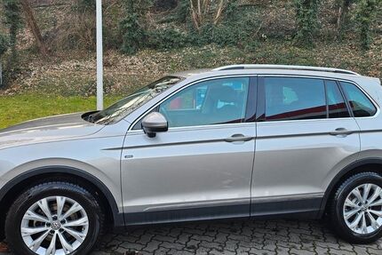 VW Tiguan 74.000 km 19.900 &euro; Mainz 55118