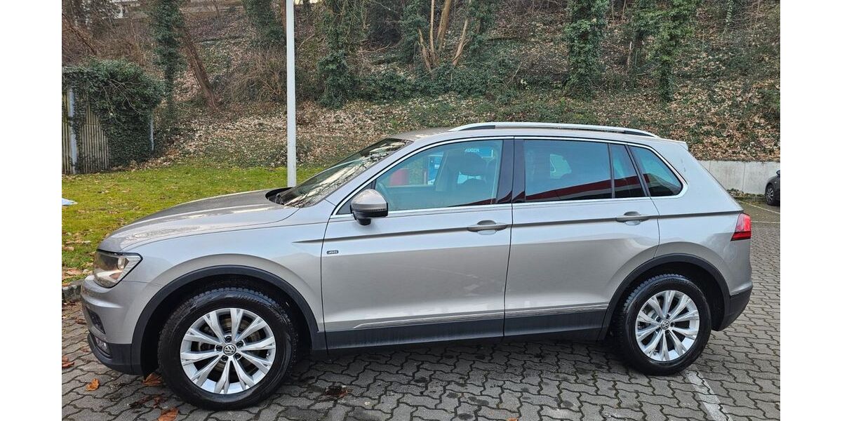 VW Tiguan 74.000 km 19.900 &euro; Mainz 55118