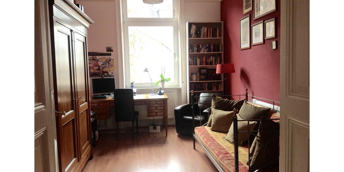 Etagenwohnung Wiesbaden Biebrich - 4 Zimmer, 125 m&sup2;, 1.800&euro; | Angebot:25711714