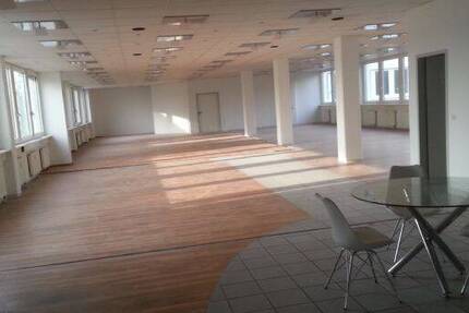 Hochwertige, große Büroetage im 1. OG in guter Lage zimmer